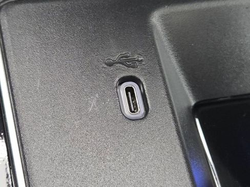 Used 2026 Toyota Corolla Cross XLE w/ Convenience Package image 8