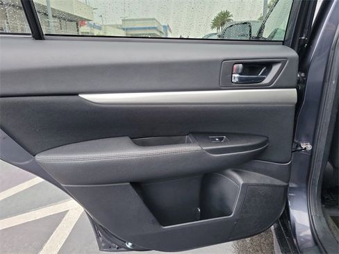 Used 2013 Subaru Outback 2.5i Premium image 14