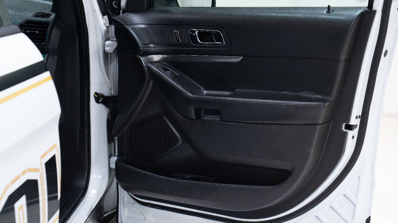 Used 2015 Ford Explorer 4WD Police Interceptor image 22