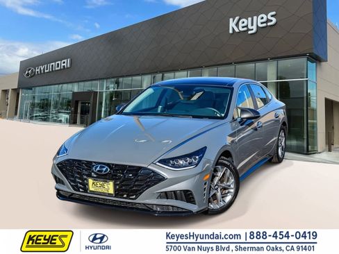 Certified 2023 Hyundai Sonata SEL w/ Convenience Package image 1