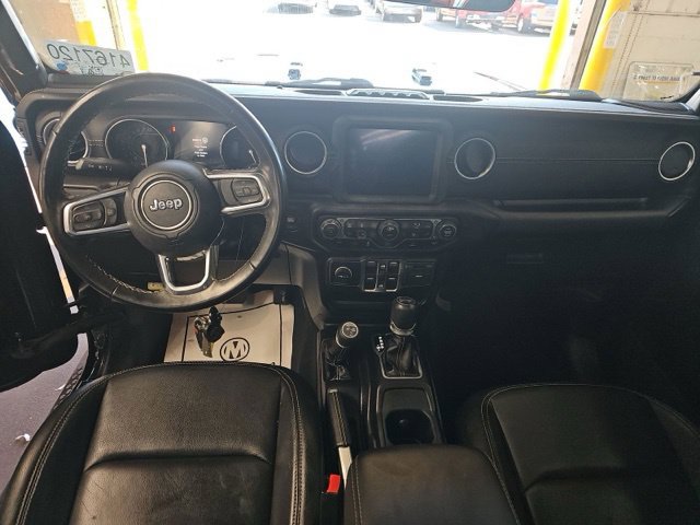 Used 2022 Jeep Wrangler Unlimited Sahara w/ Cold Weather Group AWD/4WD image 11