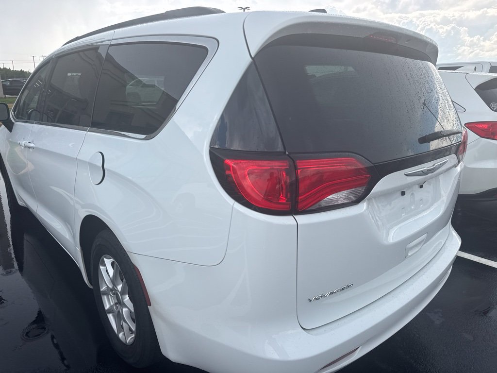 Used 2021 Chrysler Voyager Lxi FWD image 6