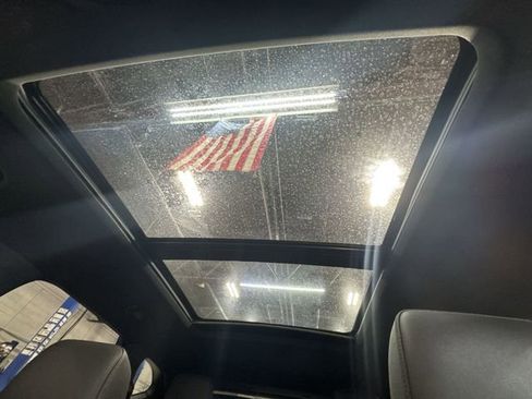 Certified 2023 Chevrolet Blazer RS w/ Driver Confidence II Package image 18