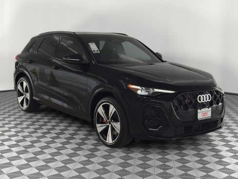 New 2026 Audi SQ5 Premium Plus AWD/4WD image 7