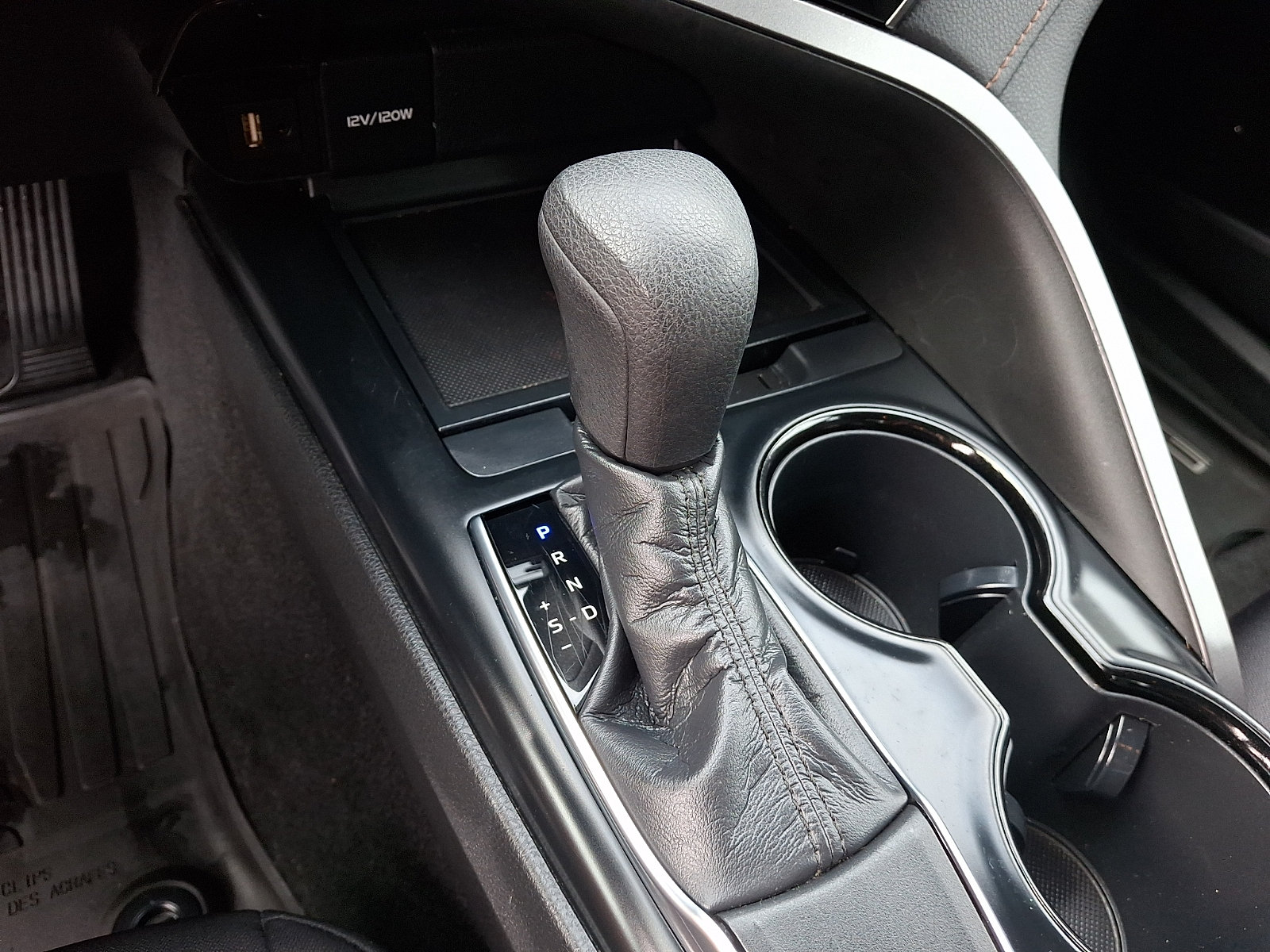 Used 2019 Toyota Camry LE FWD image 22