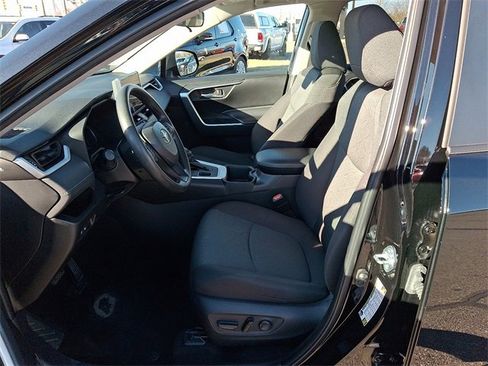 Used 2023 Toyota RAV4 XLE image 10