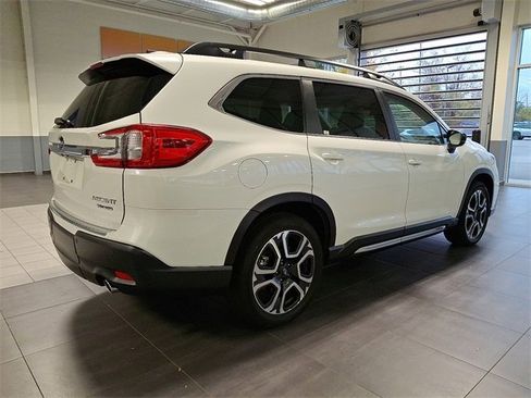 Certified 2025 Subaru Ascent Limited w/ Popular Package #2 image 6