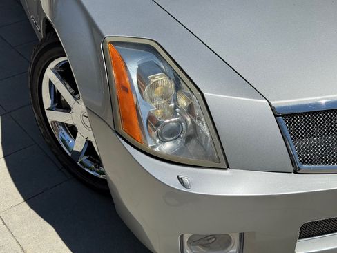 Used 2008 Cadillac XLR RWD image 5
