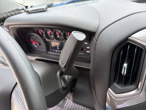 Used 2025 Chevrolet Silverado 1500 Custom AWD/4WD image 21