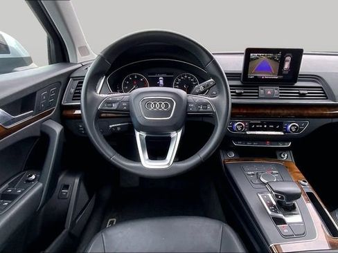 Used 2018 Audi Q5 Prestige w/ Premium Plus Package AWD/4WD image 5