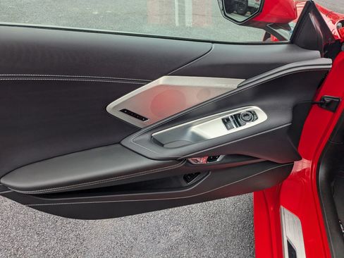 Used 2025 Chevrolet Corvette Stingray Preferred Cpe w/ Battery Protection Package RWD image 11