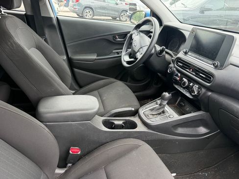 Used 2022 Hyundai Kona SEL FWD image 3