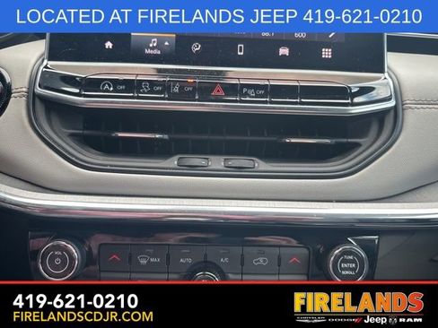 Used 2024 Jeep Compass Limited image 22