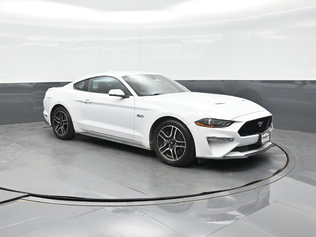 Used 2022 Ford Mustang GT Premium w/ Equipment Group 401A RWD image 15