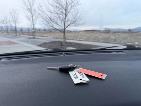 Used 2015 Toyota Corolla LE image 27