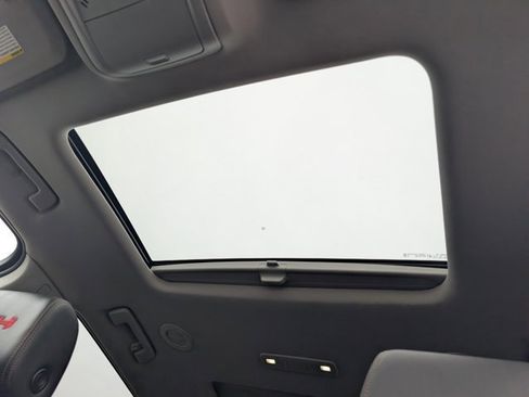 Used 2023 GMC Acadia AT4 w/ Technology Package image 17