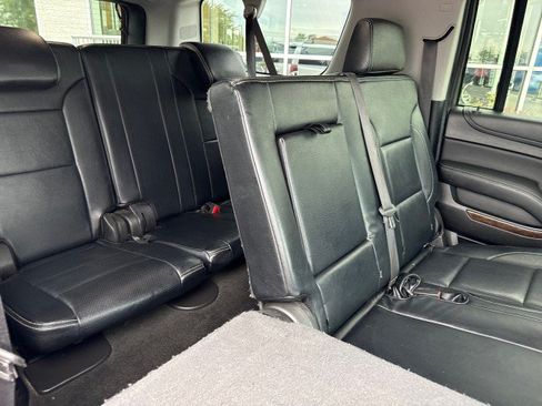 Used 2018 Chevrolet Suburban LS AWD/4WD image 28