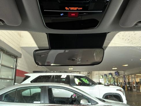 Used 2025 Hyundai Santa Fe SEL FWD image 19