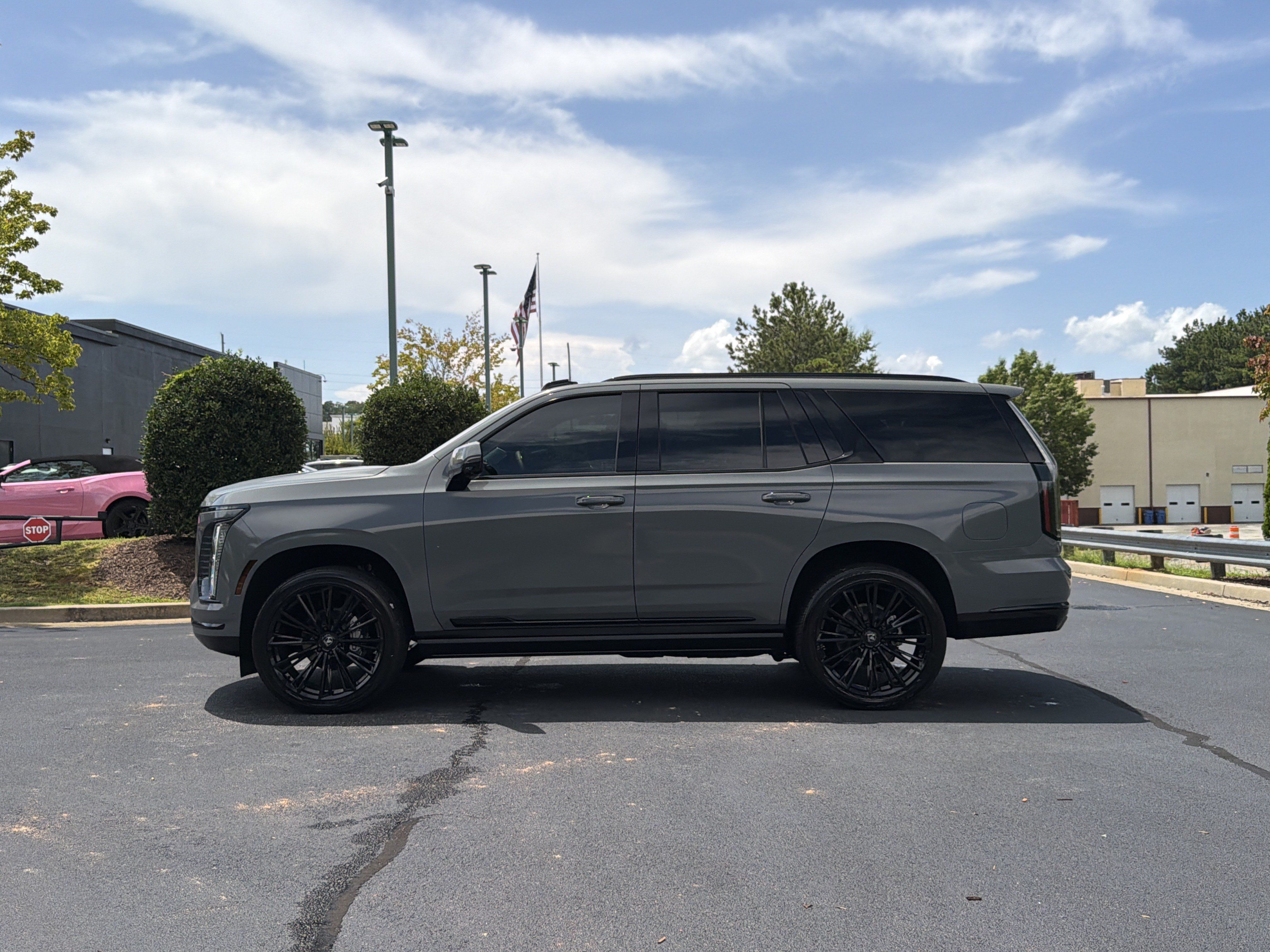 Used 2026 Cadillac Escalade Platinum Sport w/ LPO, Floor Liner Package AWD/4WD image 15
