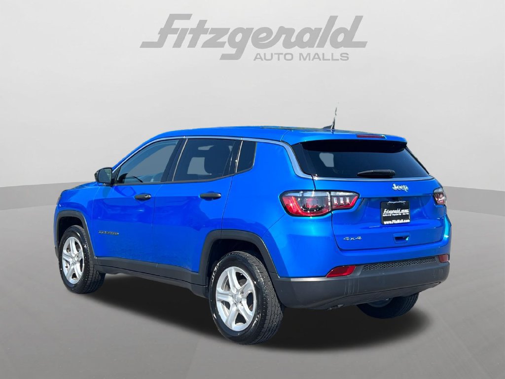 Used 2023 Jeep Compass Sport AWD/4WD image 9