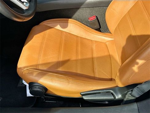 Certified 2020 FIAT 124 Spider Lusso w/ Convenience Group image 18