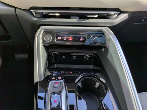 New 2025 Audi Q5 Prestige image 23