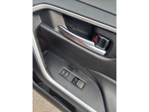 Used 2025 Toyota RAV4 XLE Premium w/ Weather Package FWD image 17