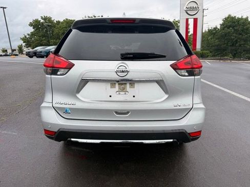 Used 2020 Nissan Rogue SV AWD/4WD image 6