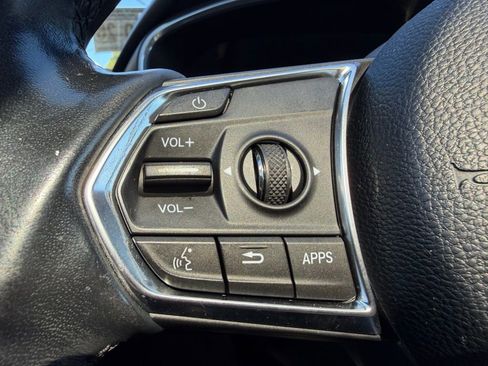 Used 2022 Acura MDX SH-AWD image 15