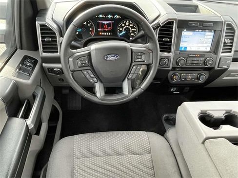 Used 2016 Ford F150 XLT w/ Equipment Group 302A Luxury image 15