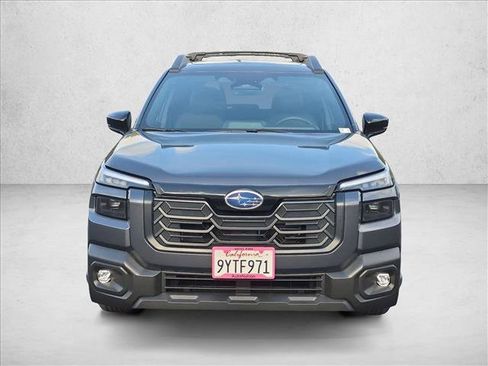 Certified 2026 Subaru Outback Premium AWD/4WD image 2
