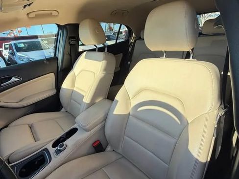 Used 2018 Mercedes-Benz GLA 250 image 7