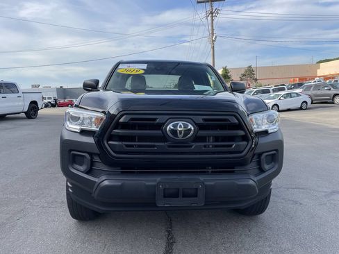 Certified 2019 Toyota Tacoma SR AWD/4WD image 5