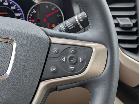 Used 2023 GMC Acadia Denali AWD/4WD image 26