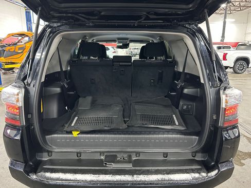 Certified 2020 Toyota 4Runner SR5 image 24