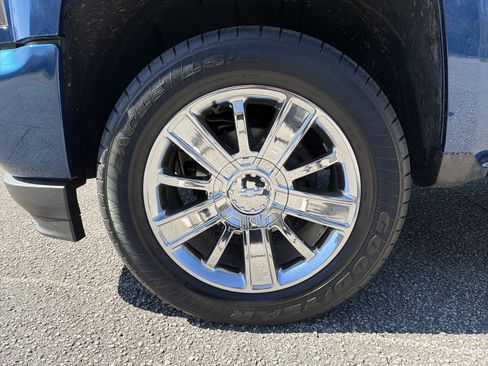 Used 2016 Chevrolet Silverado 1500 High Country w/ High Country Premium Package image 14