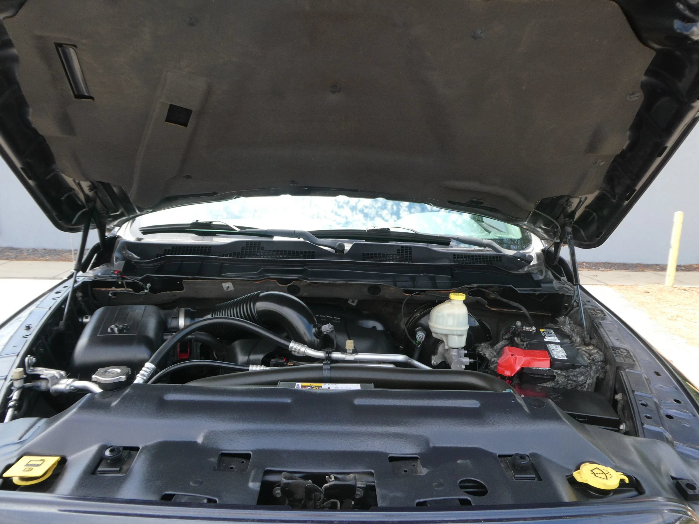 Used 2014 RAM 1500 Express RWD image 31