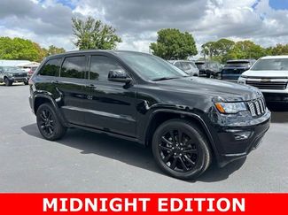 Used 2020 Jeep Grand Cherokee Altitude video 1