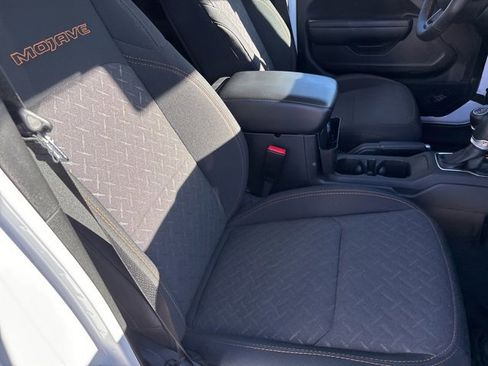 Used 2024 Jeep Gladiator Mojave w/ Safety Group image 17