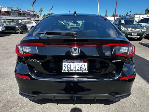 Used 2023 Honda Civic Sport image 10