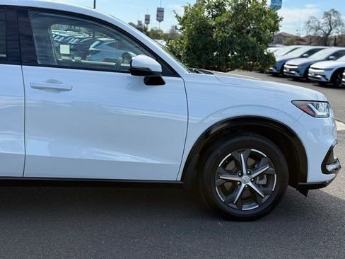 Used 2023 Honda HR-V EX-L image 11