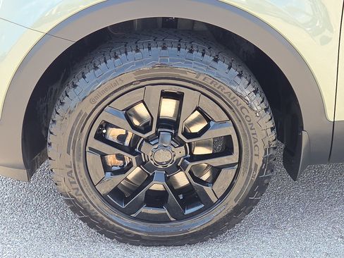 Used 2025 Kia Telluride AWD image 7