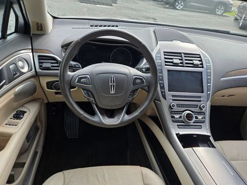 Used 2017 Lincoln MKZ Reserve w/ Luxury Package FWD image 5