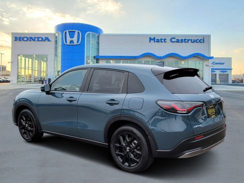 Certified 2025 Honda HR-V Sport image 3