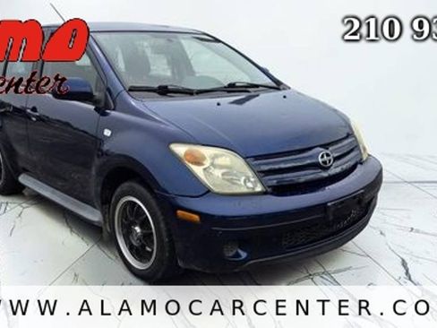 Used 2005 Scion xA FWD image 7