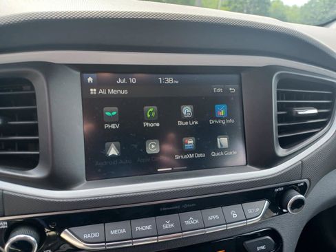 Used 2019 Hyundai Ioniq Plug-In Hybrid FWD image 11