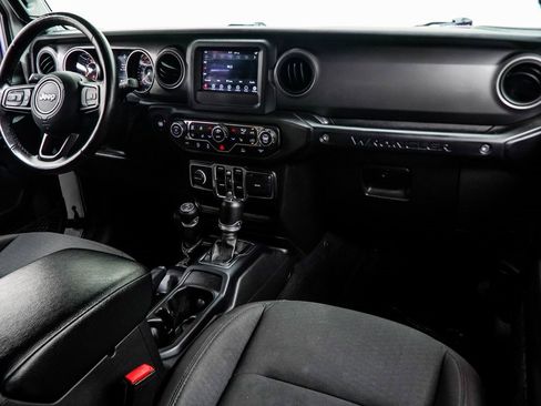 Used 2021 Jeep Wrangler Unlimited Sport image 17