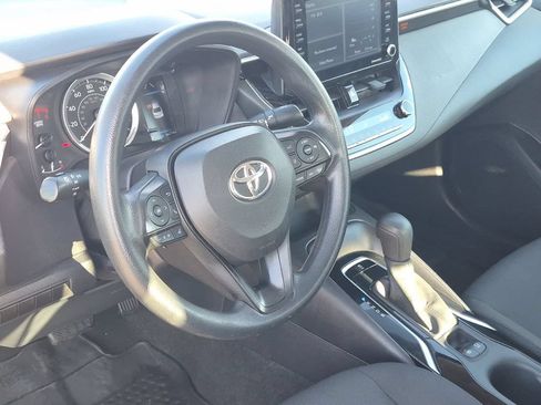 Used 2022 Toyota Corolla LE FWD image 10