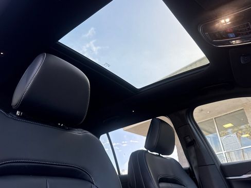 New 2025 Jeep Grand Cherokee L Limited w/ Trailer Tow Package image 18