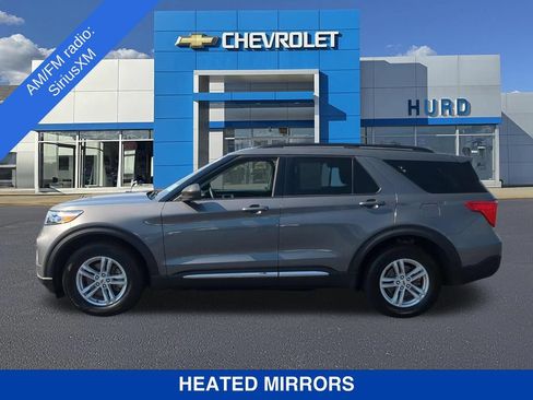 Used 2024 Ford Explorer XLT AWD/4WD image 9